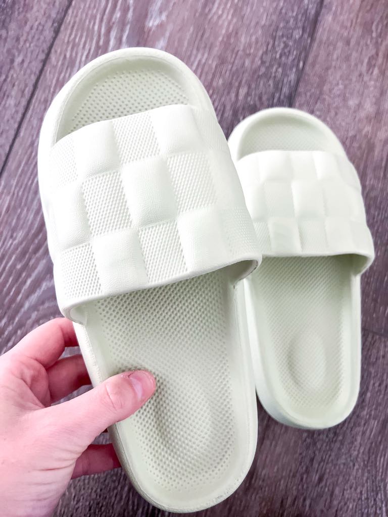 RTS: EVA Cloud Checker Slides