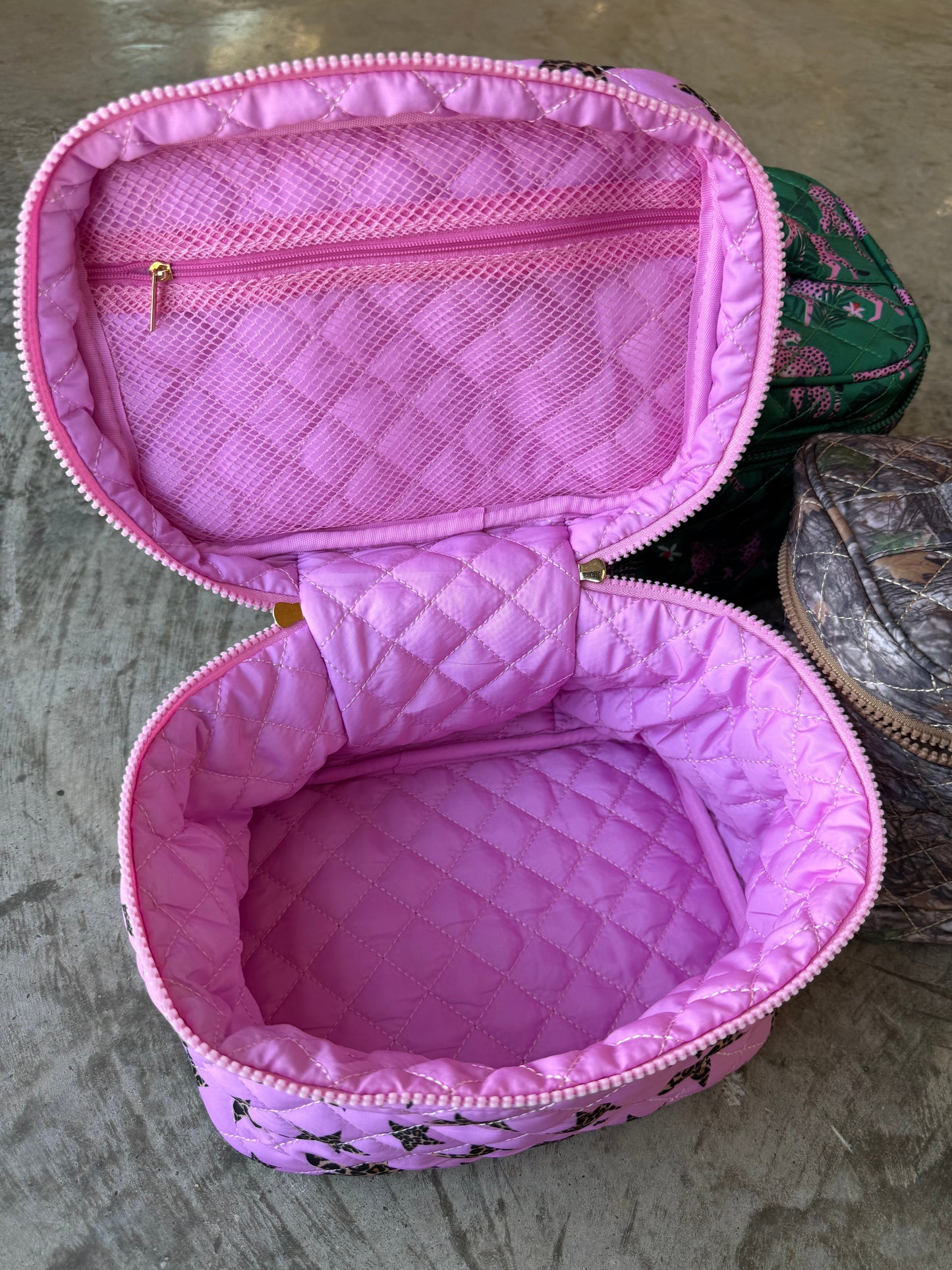 PREORDER- QUILTED PUFFER MAKEUP BAG