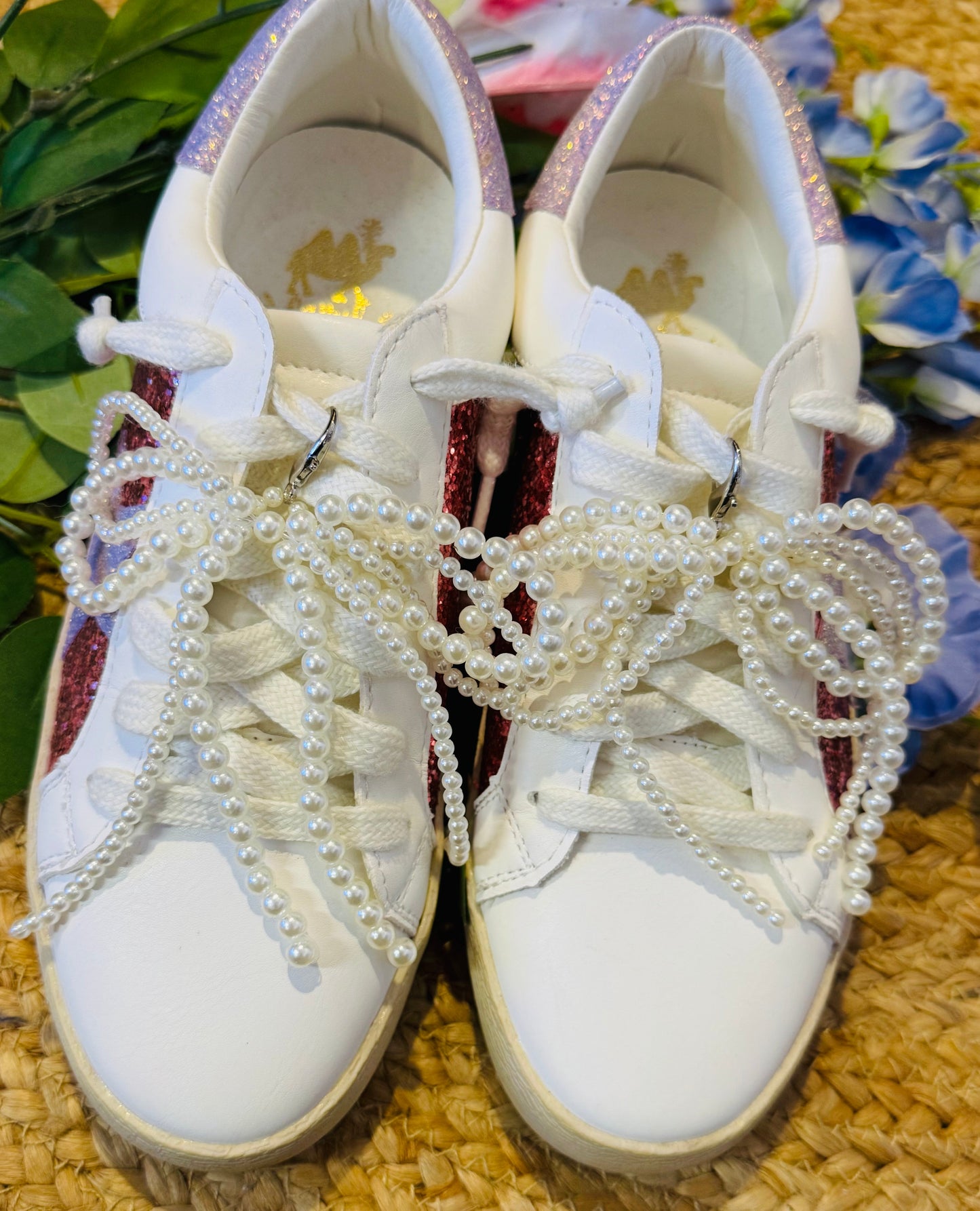 RTS Jumbo Pearl Bow Shoe Charms