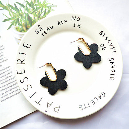 *Preorder: Wooden floral hoops*