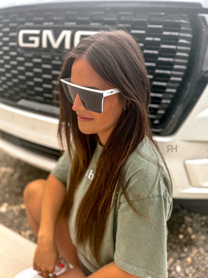 Vibin’ Sunnies RTS