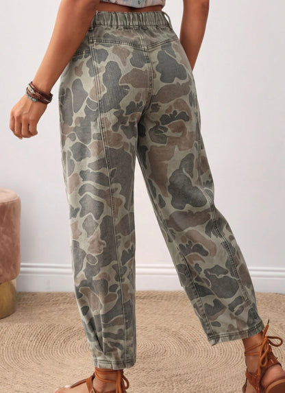Camo Pattern Casual Jeans