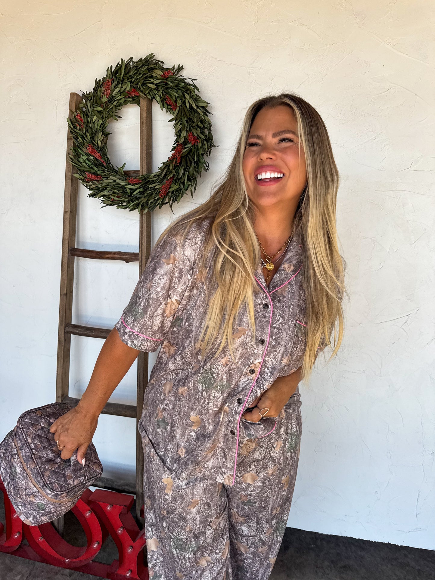 PREORDER- QUILTED PUFFER MAKEUP BAG