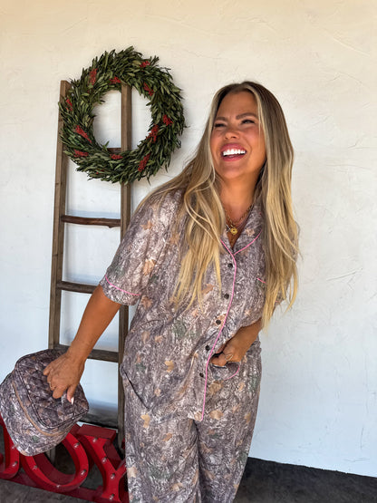 PREORDER- QUILTED PUFFER MAKEUP BAG