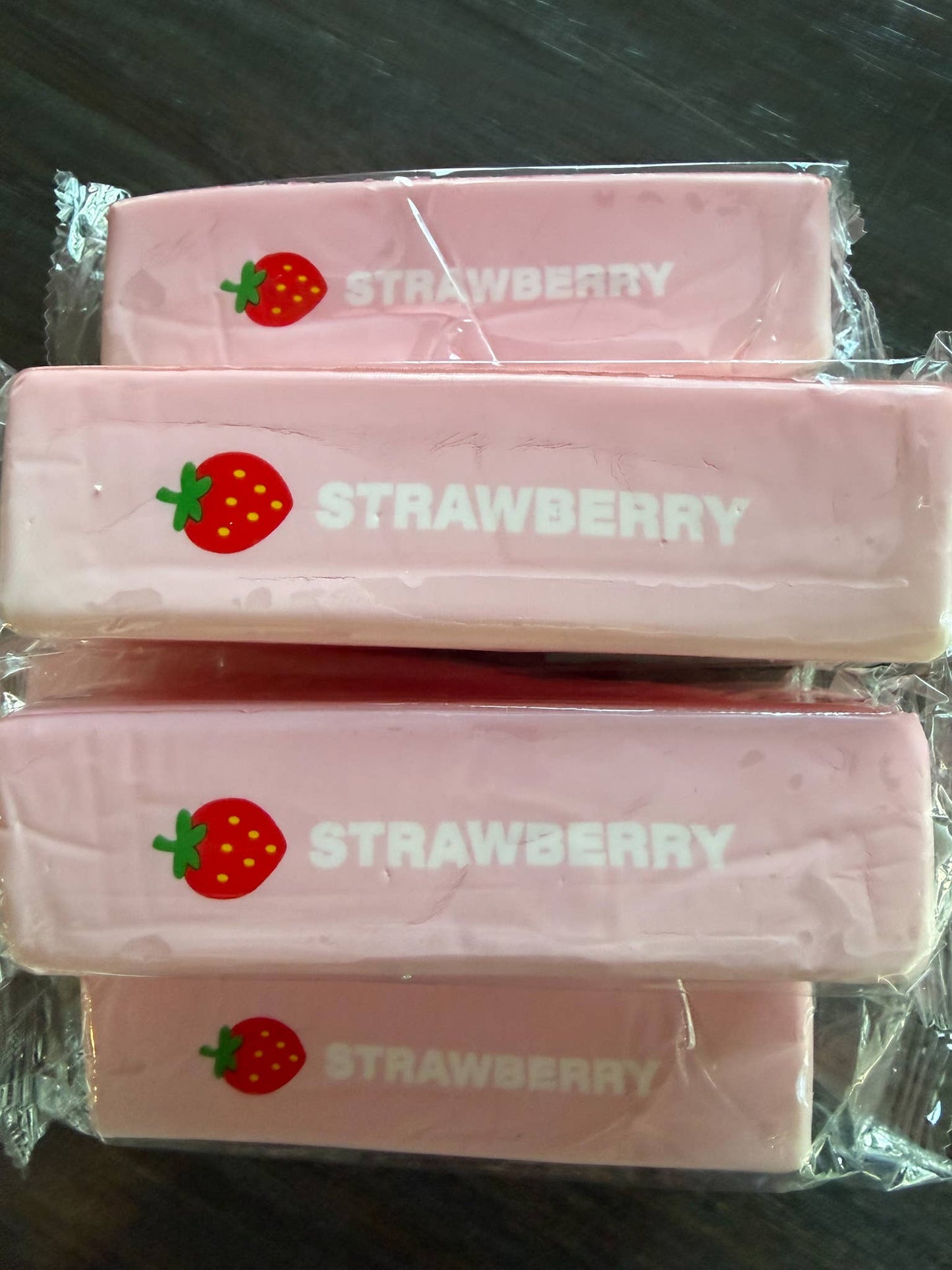 VIRAL - Squishy Squish Strawberry Stick