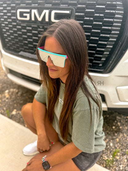 Vibin’ Sunnies RTS