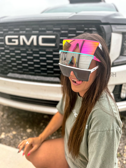 Vibin’ Sunnies RTS