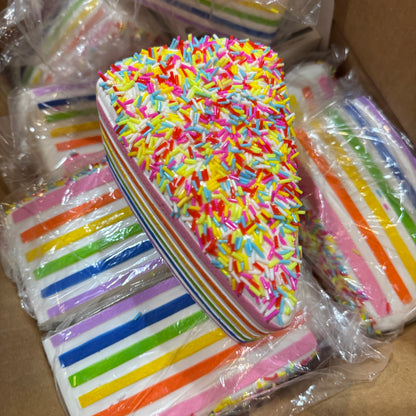 VIRAL-SQUISHY BIRTHDAY CAKE