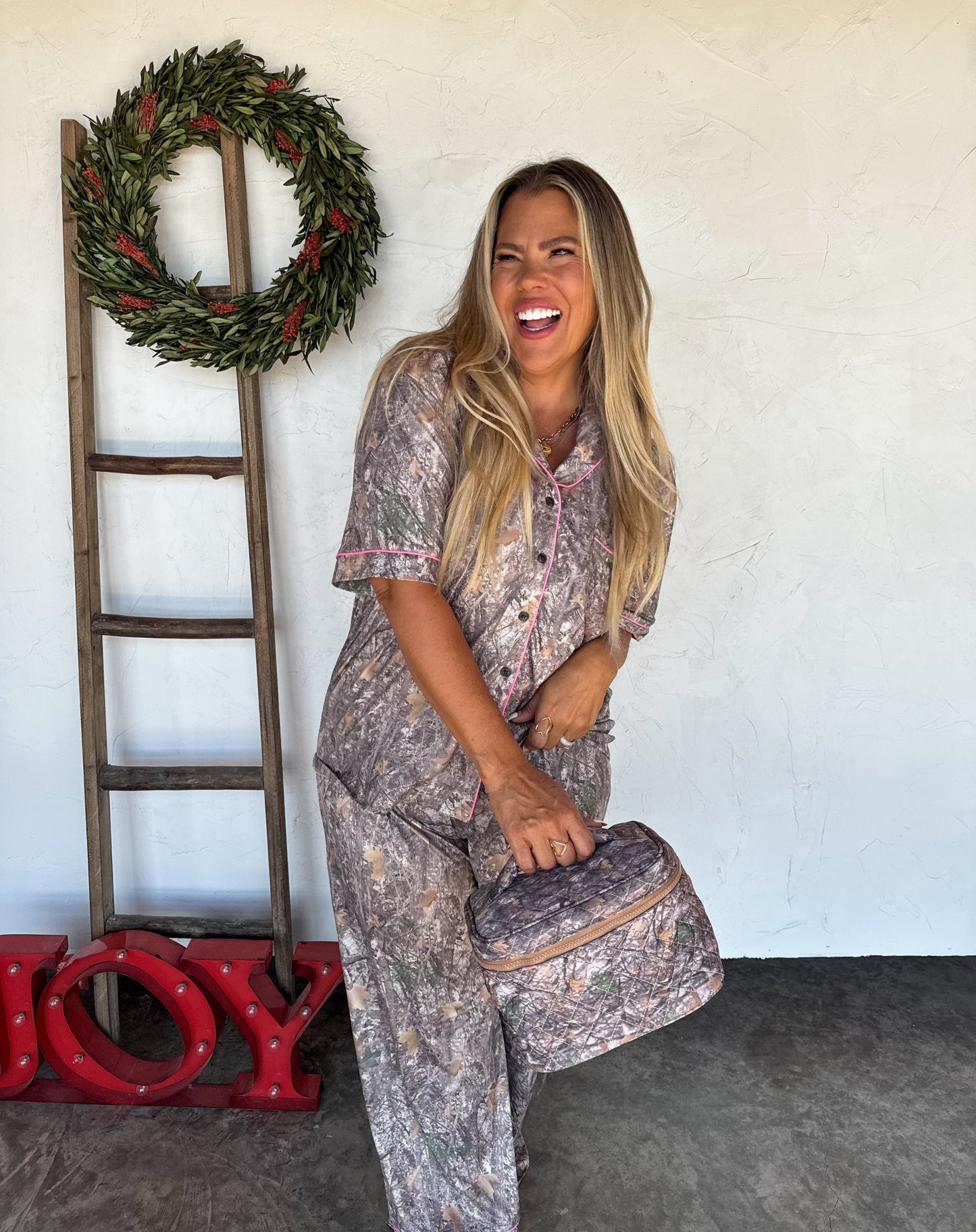 PREORDER- QUILTED PUFFER MAKEUP BAG