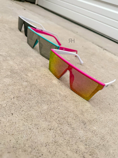 Vibin’ Sunnies RTS