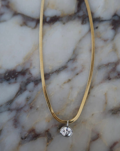 CORA NECKLACE